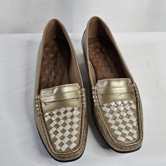 Walking Cradles gold and silver loafer with woven front 8.5 N - Picture 2 of 13